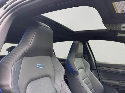 2024 Volkswagen Golf R 2.0T DSG