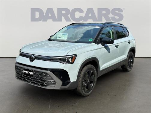 2025 Volkswagen Taos 1.5T SE Black