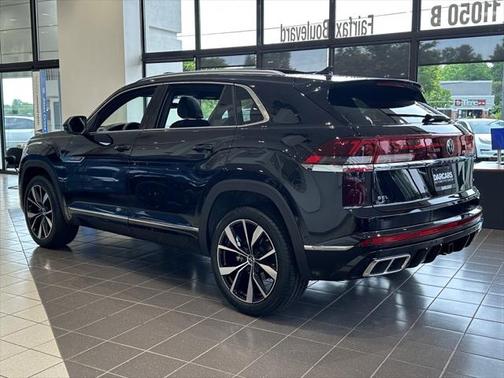 2025 Volkswagen Atlas Cross Sport 2.0T SEL Premium