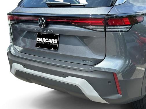 2025 Volkswagen Tiguan 2.0T SE 4MOTION