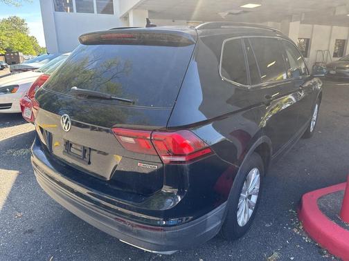 2019 Volkswagen Tiguan 2.0T SEL R-Line 4MOTION