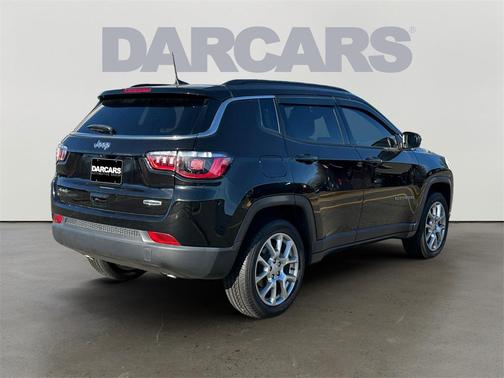 2023 Jeep Compass Latitude Lux