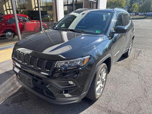 2023 Jeep Compass Latitude Lux