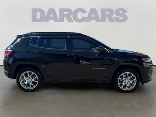 2023 Jeep Compass Latitude Lux