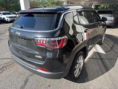 2023 Jeep Compass Latitude Lux