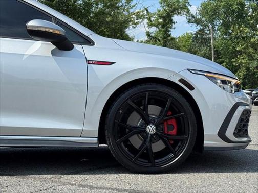 2024 Volkswagen Golf GTI 2.0T S DSG