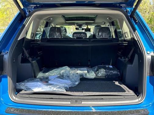 2025 Volkswagen Atlas 2.0T SEL Premium R-Line 4MOTION