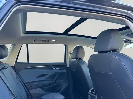 2025 Volkswagen Tiguan 2.0T SE 4MOTION