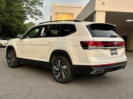 2025 Volkswagen Atlas 2.0T SE w/Technology 4MOTION