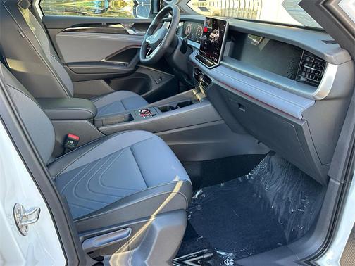 2025 Volkswagen Tiguan 2.0T SE R-Line Black 4MOTION
