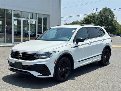 2022 Volkswagen Tiguan 2.0T SE R-Line Black