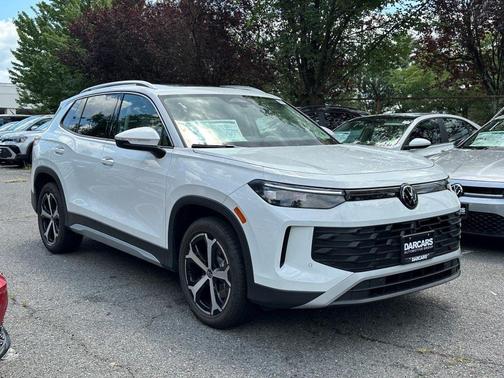 2025 Volkswagen Tiguan 2.0T SE 4MOTION