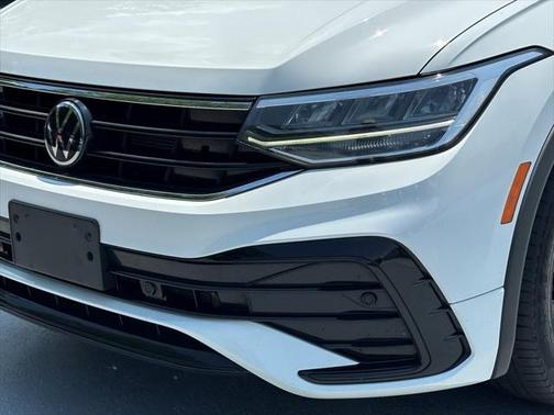 2022 Volkswagen Tiguan 2.0T SE R-Line Black 4MOTION