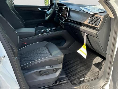 2025 Volkswagen Atlas 2.0T SEL Premium R-Line 4MOTION