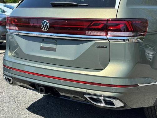 2025 Volkswagen Atlas 2.0T SEL Premium R-Line 4MOTION