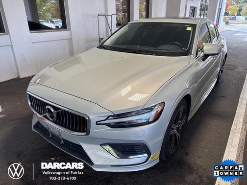 2022 Volvo S60 Recharge Plug-In Hybrid T8 Inscription