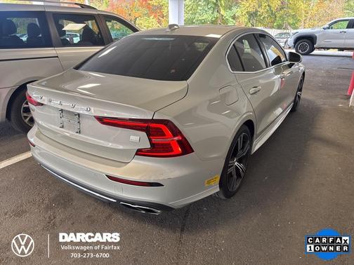 2022 Volvo S60 Recharge Plug-In Hybrid T8 Inscription