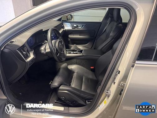 2022 Volvo S60 Recharge Plug-In Hybrid T8 Inscription