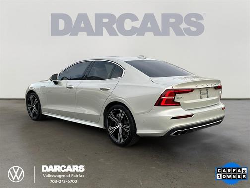 2022 Volvo S60 Recharge Plug-In Hybrid T8 Inscription