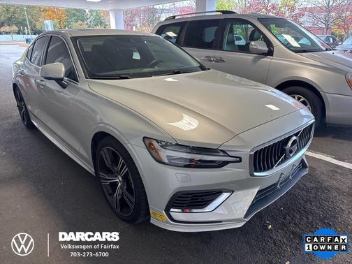 2022 Volvo S60 Recharge Plug-In Hybrid T8 Inscription