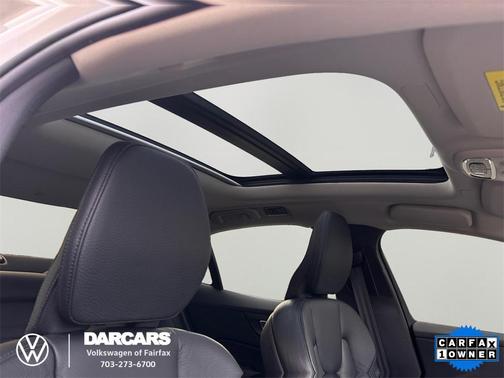 2022 Volvo S60 Recharge Plug-In Hybrid T8 Inscription