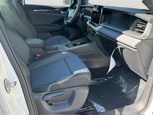 2025 Volkswagen Tiguan 2.0T SE R-Line Black 4MOTION
