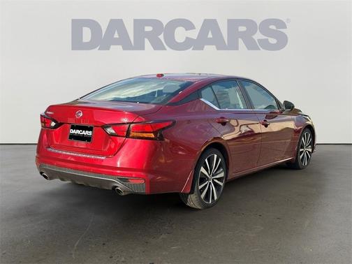 2022 Nissan Altima SR FWD