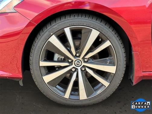 2022 Nissan Altima SR FWD