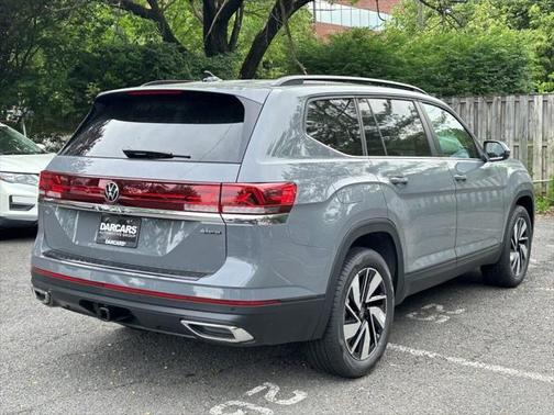 2025 Volkswagen Atlas 2.0T SE w/Technology 4MOTION