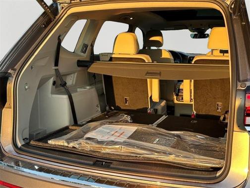 2025 Volkswagen Atlas 2.0T SEL Premium R-Line 4MOTION