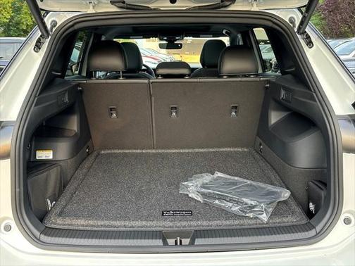 2025 Volkswagen Tiguan 2.0T SE R-Line Black 4MOTION
