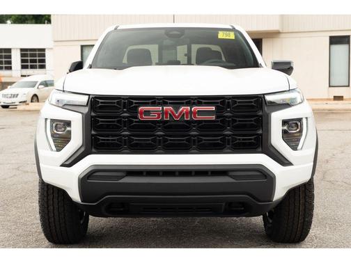 Summit White 2026 GMC Canyon Elevation