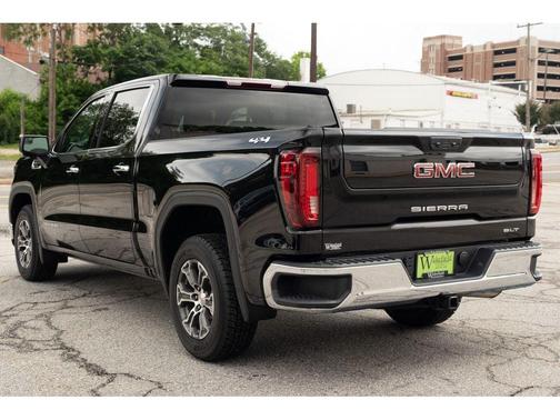 Onyx Black 2025 GMC Sierra 1500 SLT