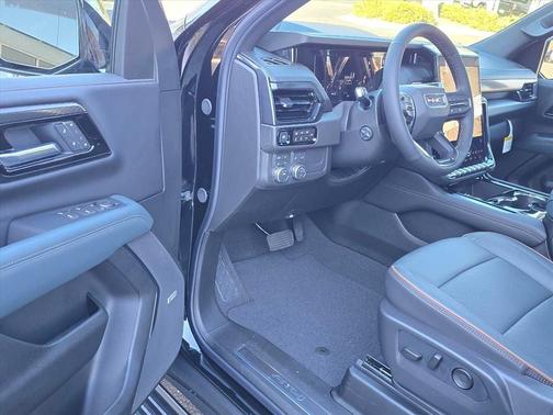 2026 GMC Yukon 4WD AT4