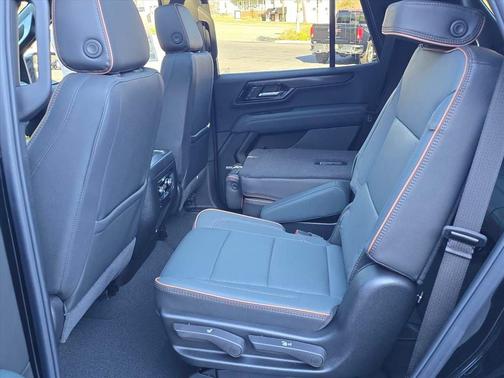 2026 GMC Yukon 4WD AT4