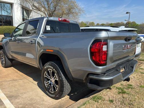 Sterling Metallic 2023 GMC Canyon AT4