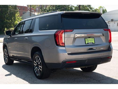 Satin Steel Metallic 2022 GMC Yukon XL 4WD AT4