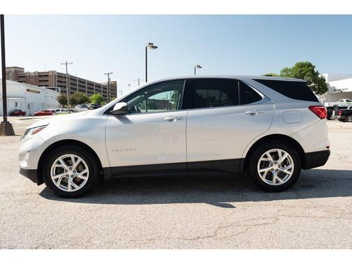 Silver Ice Metallic 2018 Chevrolet Equinox 2LT