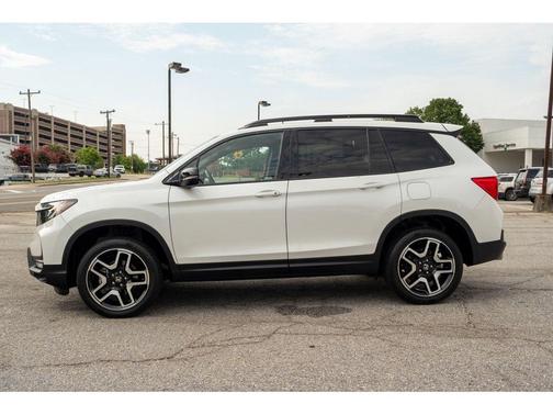 Platinum White Pearl 2022 Honda Passport AWD Elite