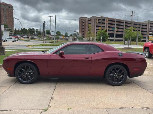 Octane Red Pearlcoat 2021 Dodge Challenger SXT