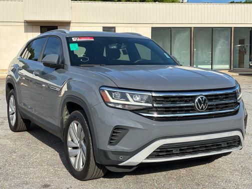 Pure Gray 2022 Volkswagen Atlas Cross Sport 3.6L V6 SE w/Technology