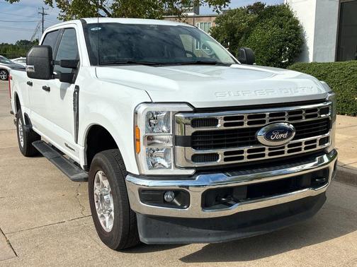 Oxford White 2026 Ford F-250 XLT