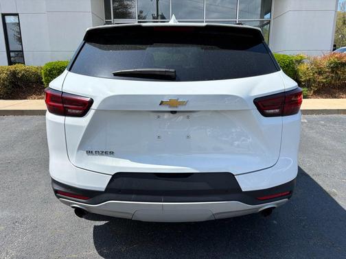 Summit White 2024 Chevrolet Blazer 2LT