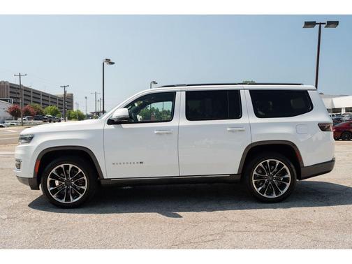 Bright White Clearcoat 2022 Jeep Wagoneer Series III 4x4