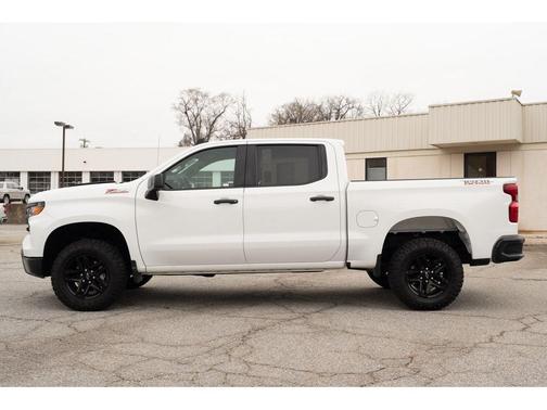 2023 Chevrolet Silverado 1500 Custom Trail Boss