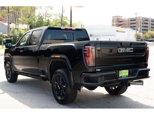 Onyx Black 2026 GMC Sierra 2500 AT4