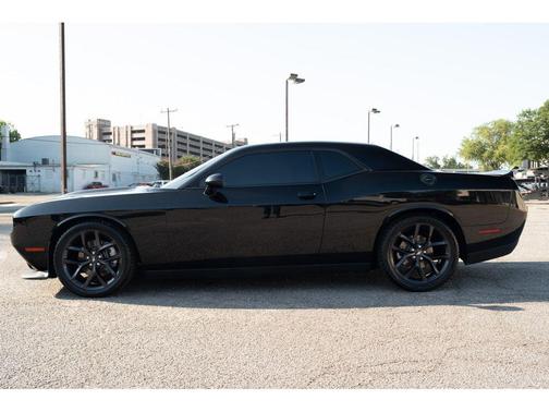 Pitch Black Clearcoat 2021 Dodge Challenger GT
