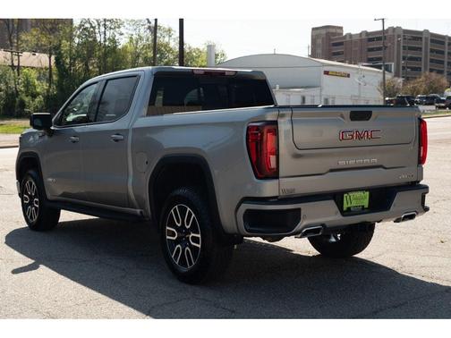 2025 GMC Sierra 1500 AT4