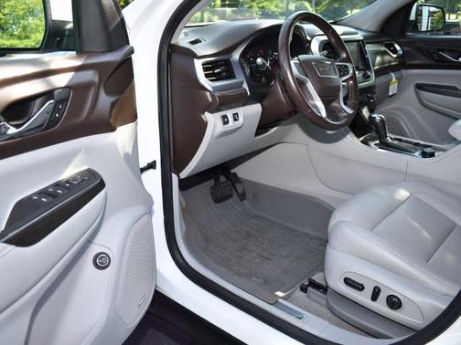 Summit White 2019 GMC Acadia SLT-1