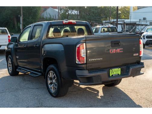 Cyber Gray Metallic 2015 GMC Canyon SLE
